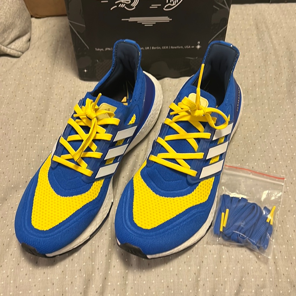Like New Sz10 Worn Once (Tread Only) Adidas Ultraboost 21 Boston Marathon W/Box